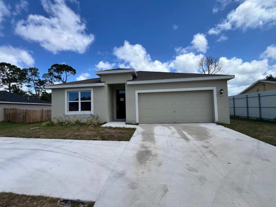 Port St. Lucie, Florida 34983, USA