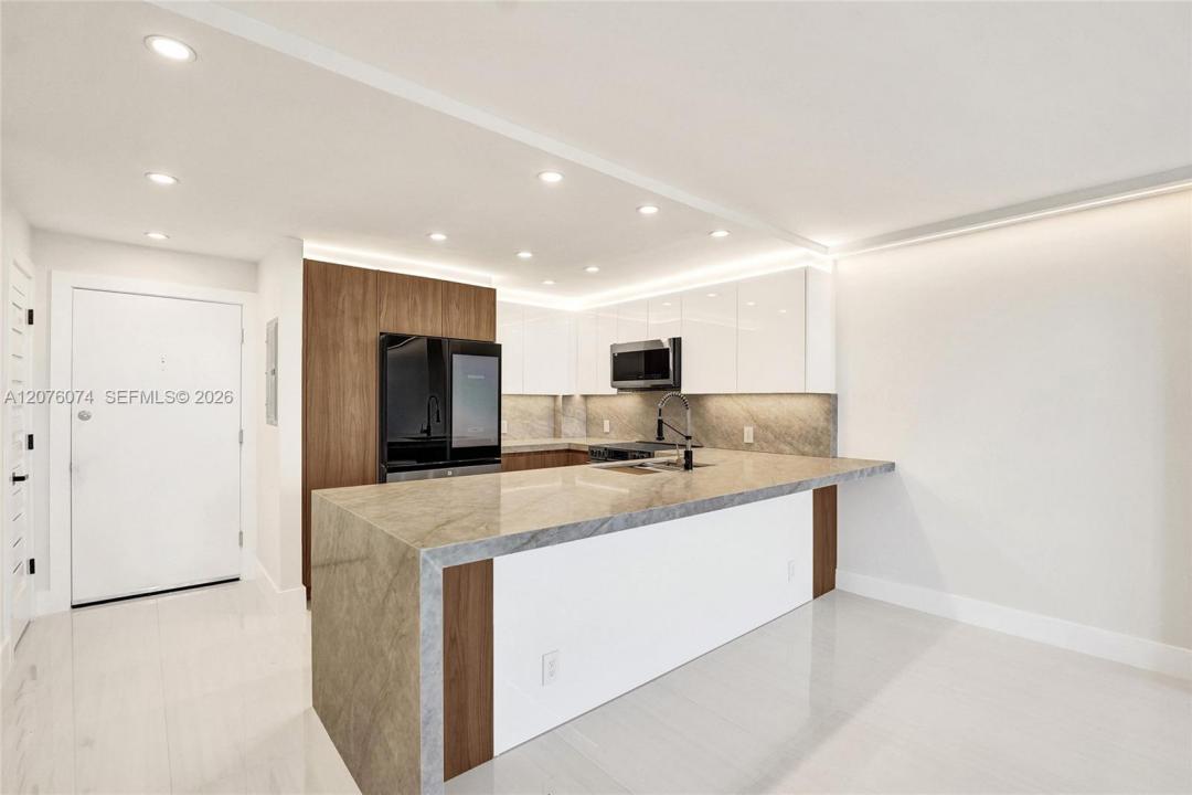 1400 S Ocean Dr 1205, Hollywood, Florida 33019, USA