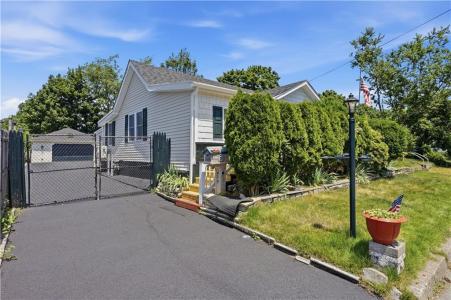 45 Marine Avenue, Warwick, Rhode Island 02888, USA