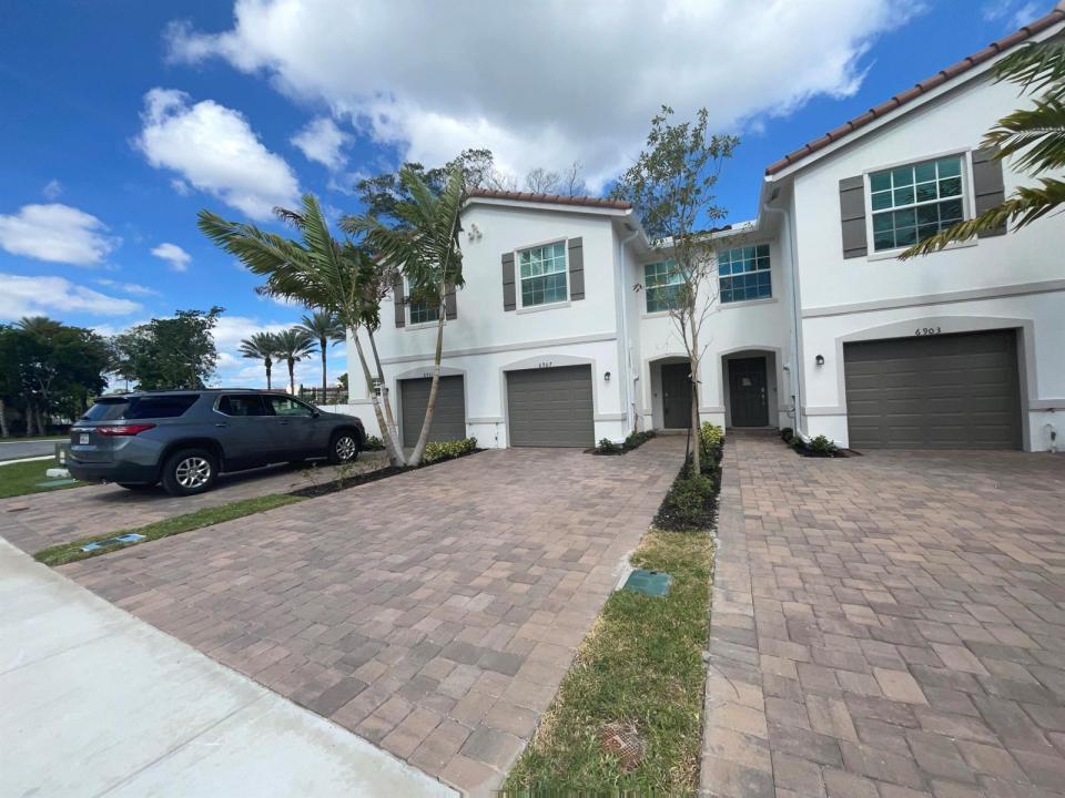 6907 Broadwater Lane, Lake Worth, Floride 33467, États-Unis