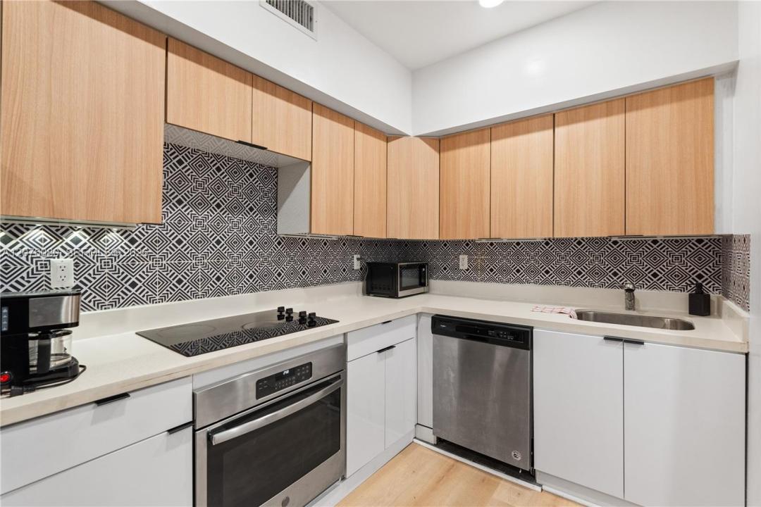 810 7th St 102, Miami Beach, Florida 33139, Stati Uniti