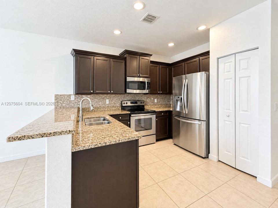 8945 NW 98th Ave, Doral, Floride 33178, États-Unis