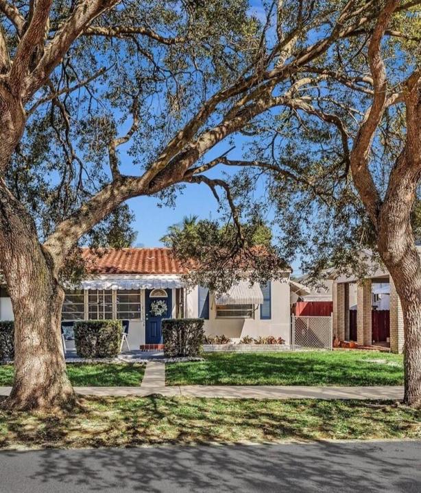 2539 CLEVELAND Street, Hollywood, Floride 33020, États-Unis
