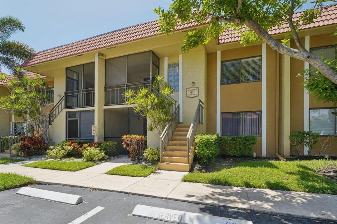 327 LAKEVIEW Drive 203, Weston, Floride 33326, États-Unis
