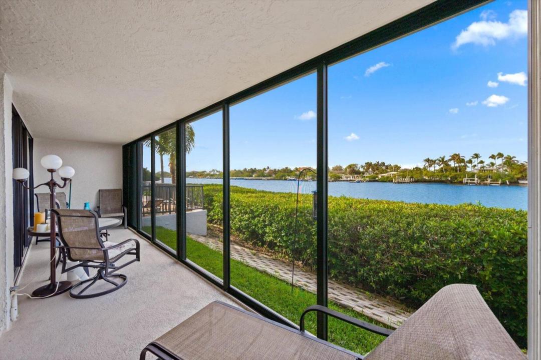 3555 S Ocean Boulevard 113, South Palm Beach, Florida 33480, USA