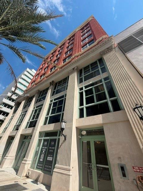 111 E Flagler St 406, Miami, Florida 33131, USA