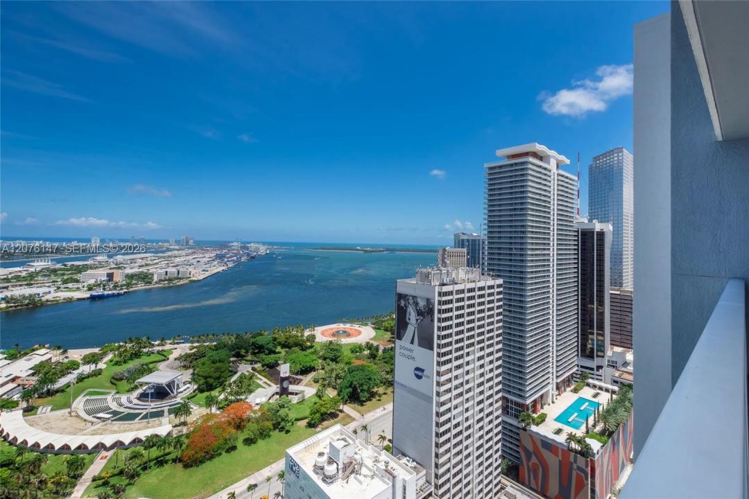 253 NE 2nd St 3805, Miami, Floride 33132, États-Unis
