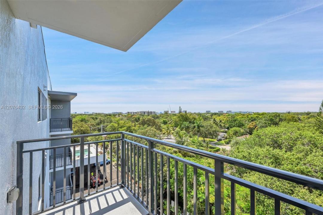 840 NE 130th St 508, North Miami, Florida 33161, Stati Uniti