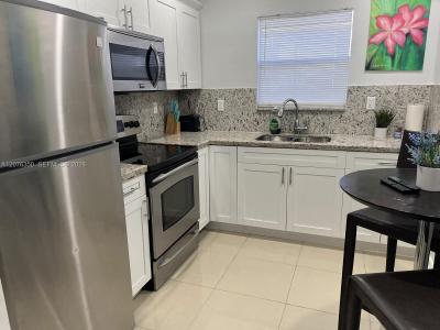 1723 Wiley St XX, Hollywood, Florida 33020, USA