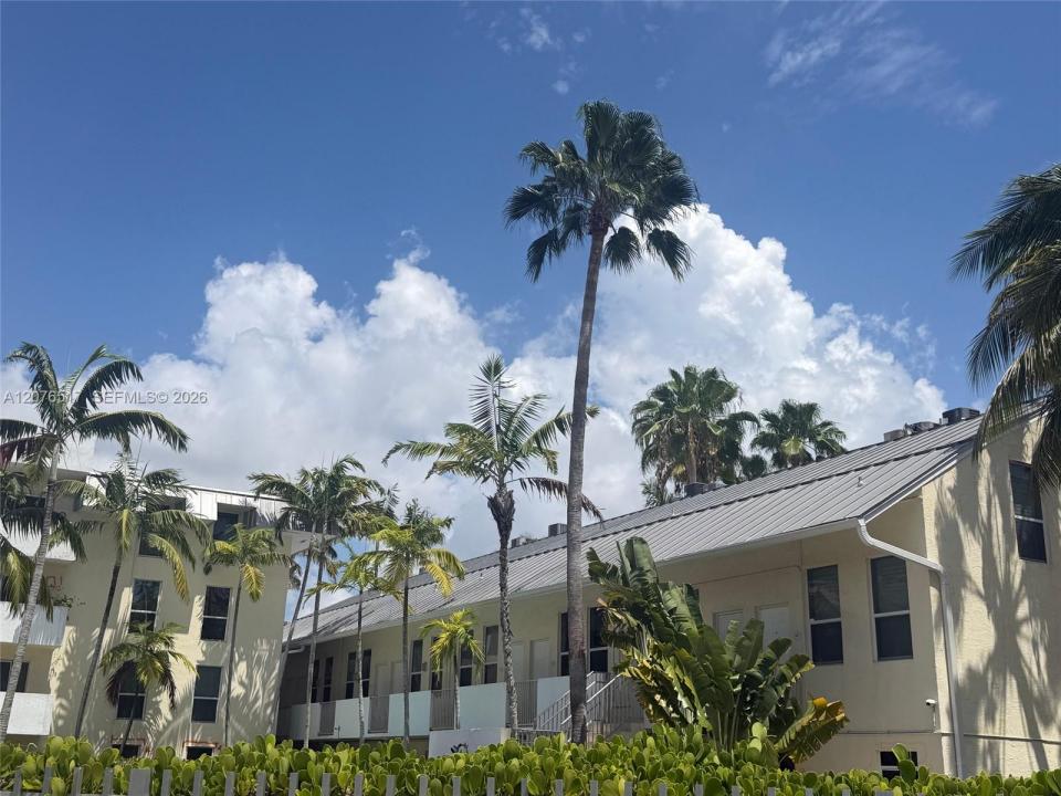 8950 SW 69th Ct 220, Pinecrest, Floride 33156, États-Unis