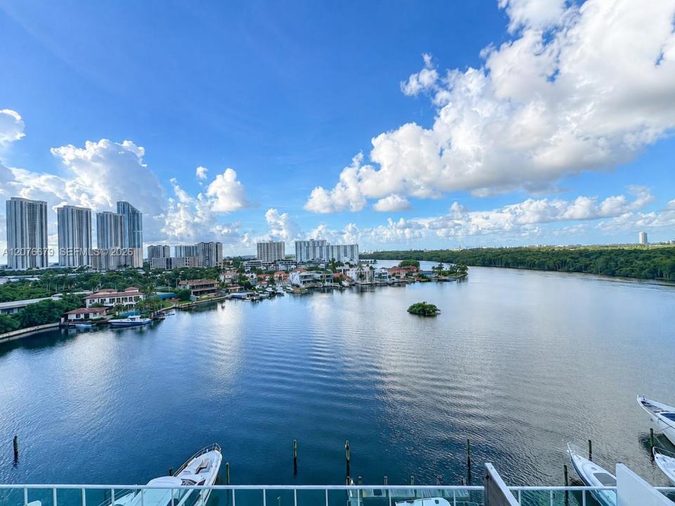 400 Sunny Isles Blvd 908, Sunny Isles Beach, Floride 33160, États-Unis