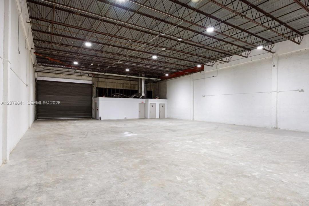 7819 NW NW 15th St 14-7819, Doral, Floryda 33126, USA