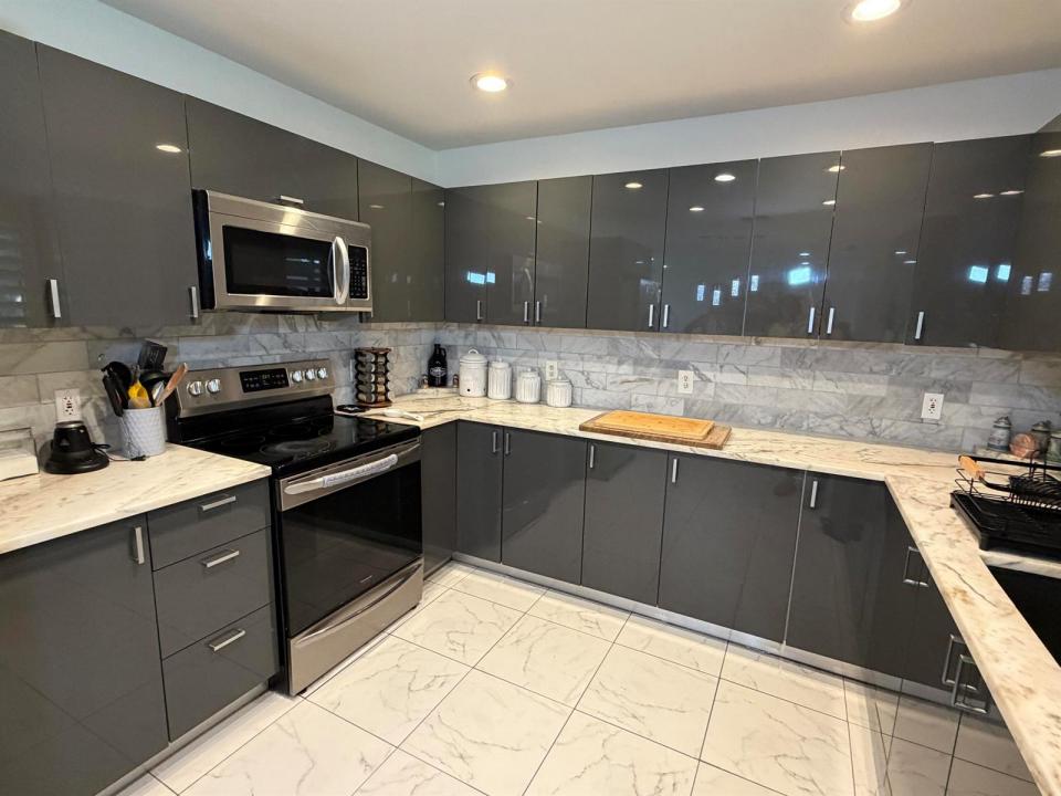 1486 SE Grapeland Avenue, Port St. Lucie, Floride 34952, États-Unis