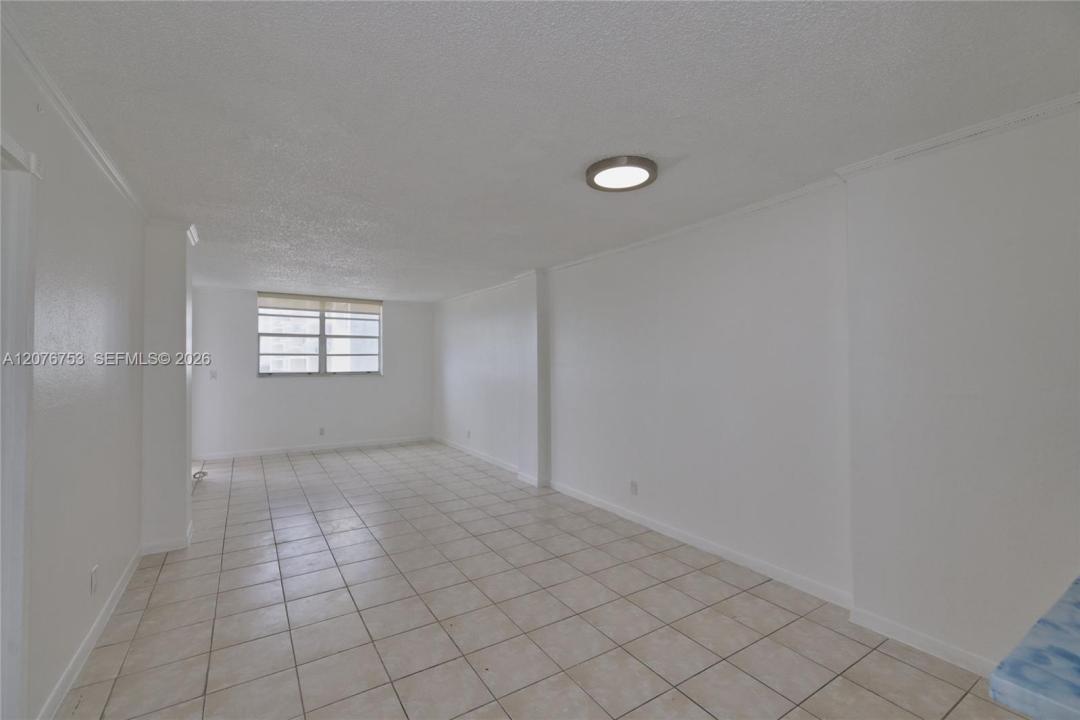 2903 N Miami Beach Blvd 806, North Miami Beach, Florida 33160, Stati Uniti