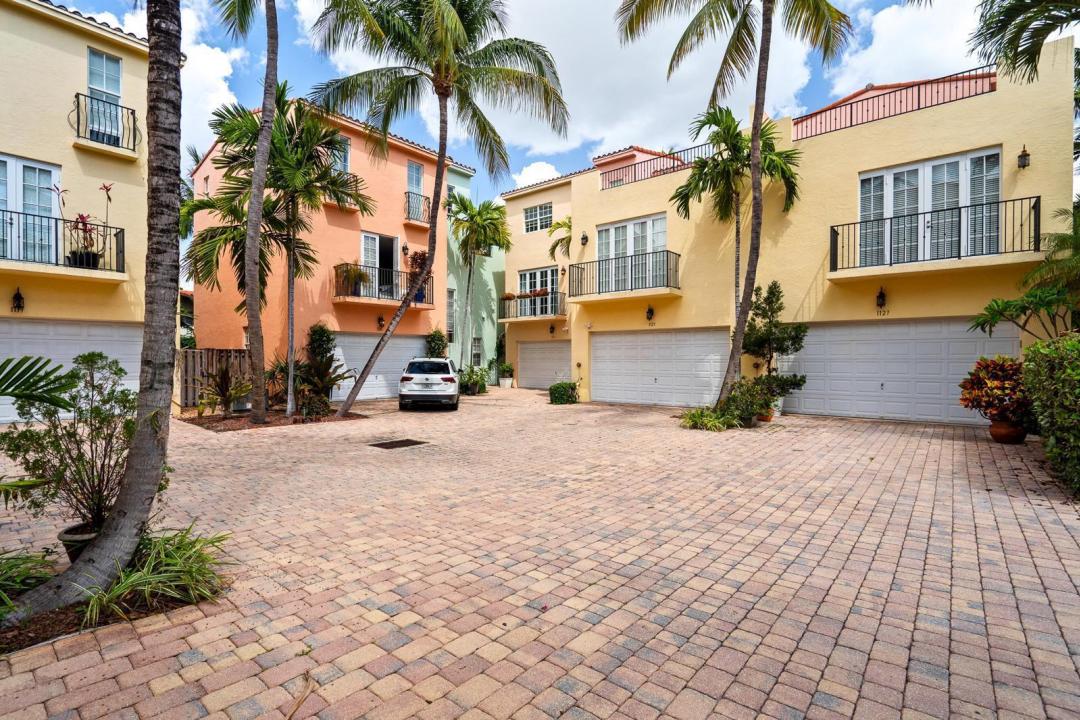 1123 NE 18th Avenue, Fort Lauderdale, Florida 33304, USA