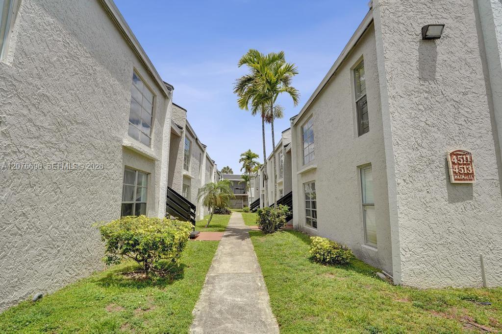 4511 Treehouse Ln B, Tamarac, Floride 33319, États-Unis