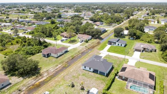 3500 33RD ST SW, Lehigh Acres, Floride 33976, États-Unis