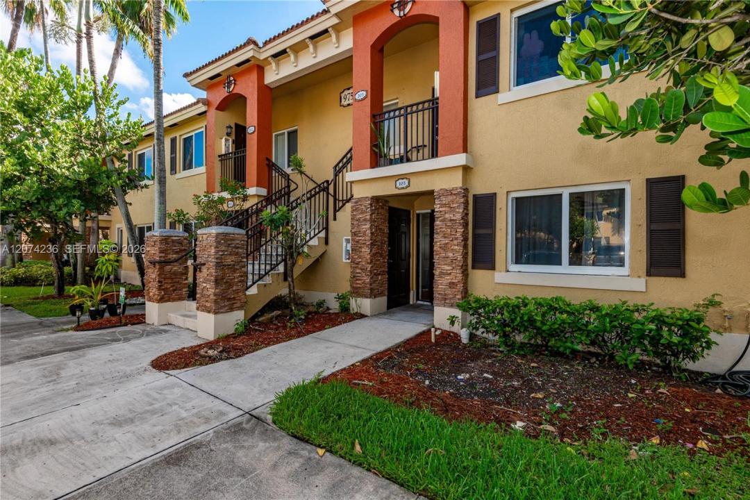 975 NE 34th Ave 103, Homestead, Florida 33033, Stati Uniti