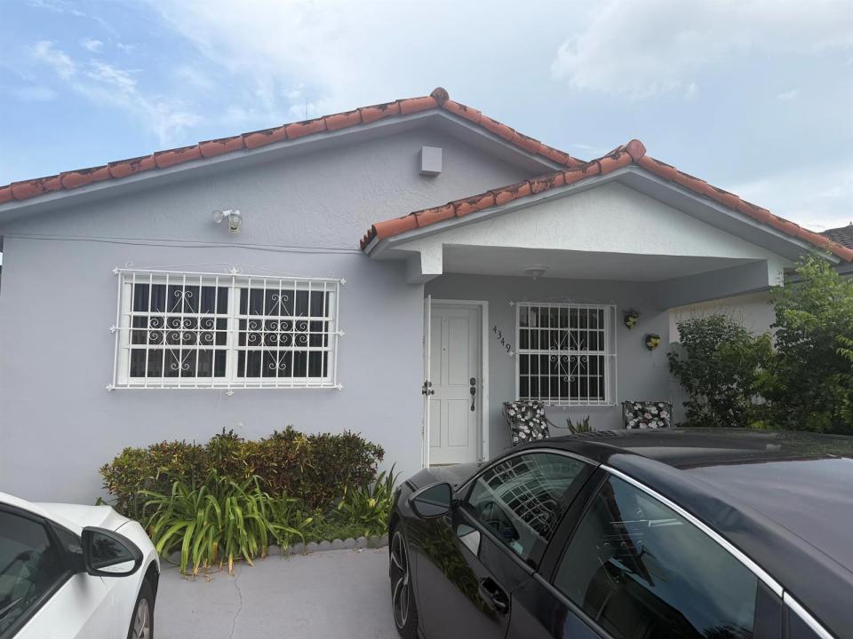 4349 W 10TH Avenue, Hialeah, Floride 33012, États-Unis
