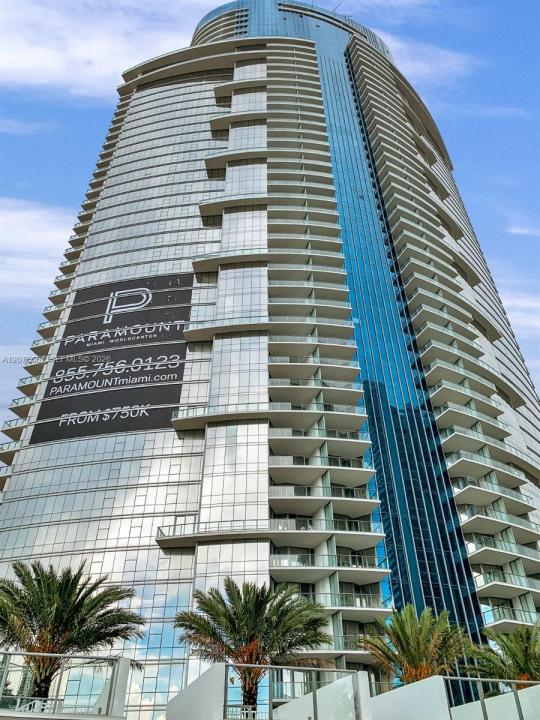 851 NE 1st Ave 2107, Miami, Florida 33132, Stati Uniti