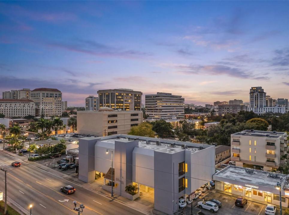 3934 SW 8th St 301, Coral Gables, Florida 33134, Stati Uniti