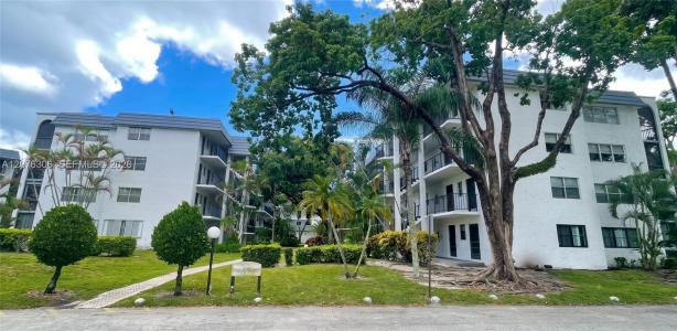 3280 Spanish Moss Ter 103, Lauderhill, Florida 33319, USA
