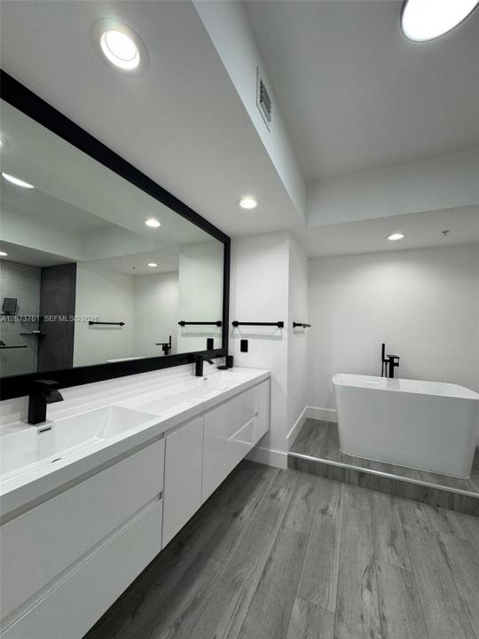 15051 Royal Oaks Ln 1403, North Miami, Floride 33181, États-Unis