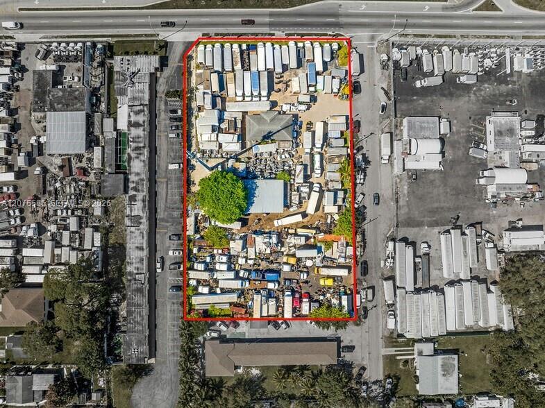8975 NW 27th Ave, Miami, Flórida 33147, Estados Unidos