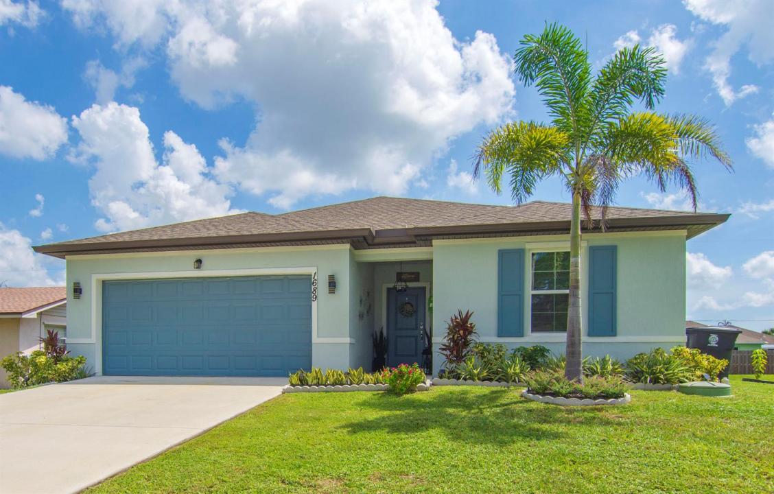 1689 SE CHELLO Lane, Port St. Lucie, Floride 34983, États-Unis