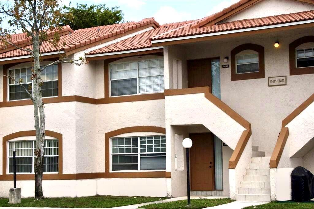 11453 NW 42ND Street 11453, Coral Springs, Florida 33065, Amerika Birleşik Devletleri
