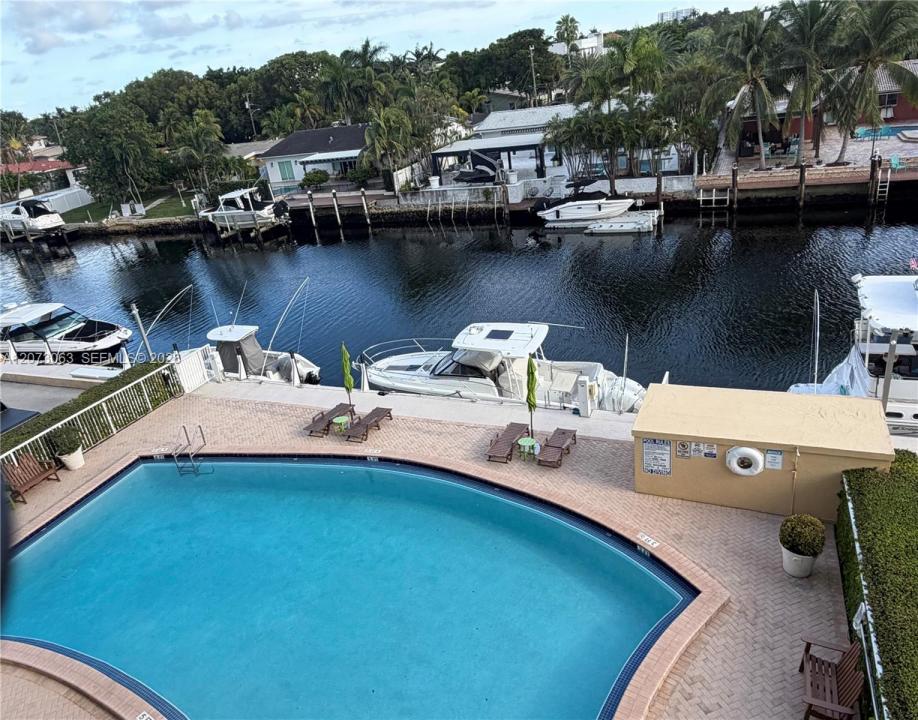 2000 NE 135th St 405, North Miami, Floride 33181, États-Unis