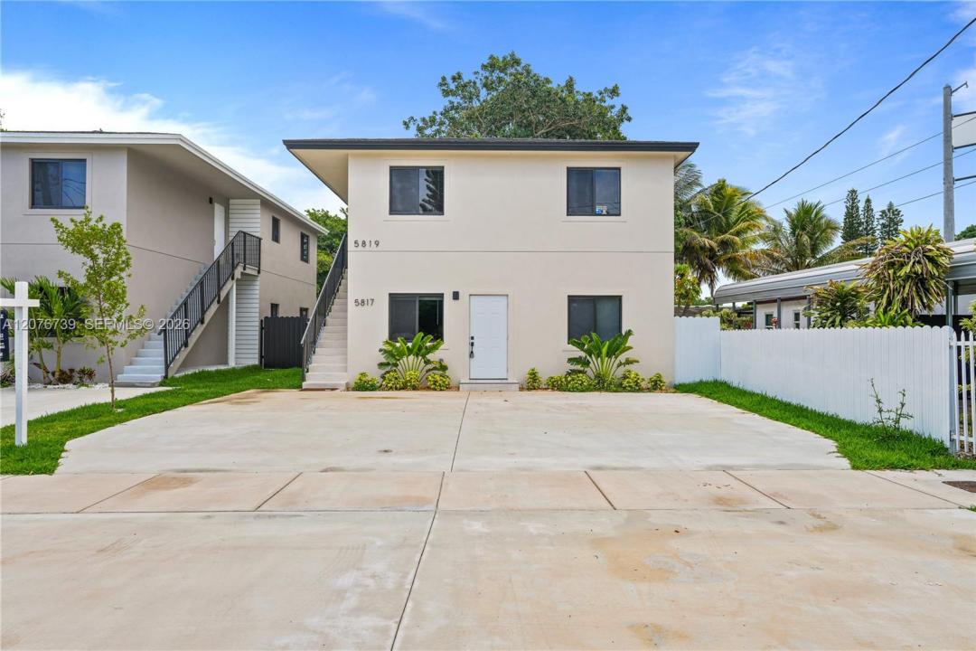 5817 NW 30th Ave 5817, Miami, Florida 33142, Stati Uniti
