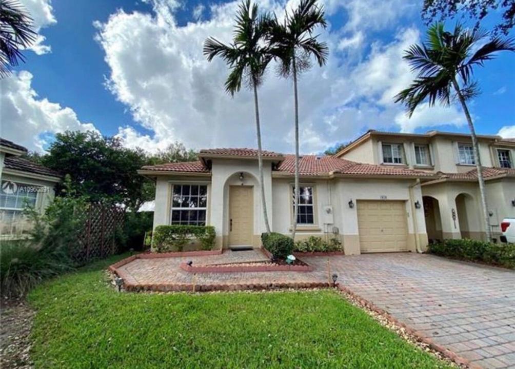 1828 NW 79TH NW Way, Pembroke Pines, Floride 33024, États-Unis