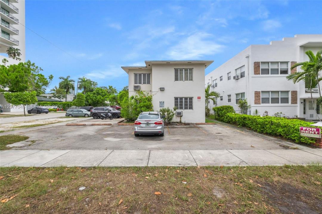 2101 SW 3rd Ave, Miami, Florida 33129, USA