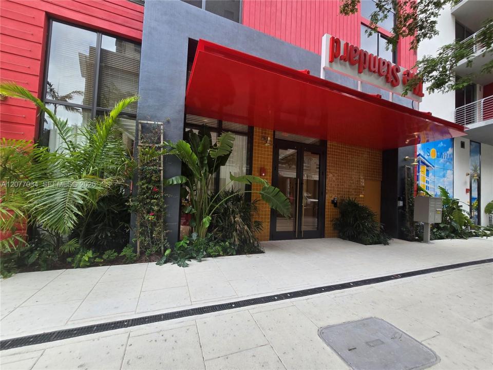 90 NE 32ND ST 305, Miami, Florida 33137, USA