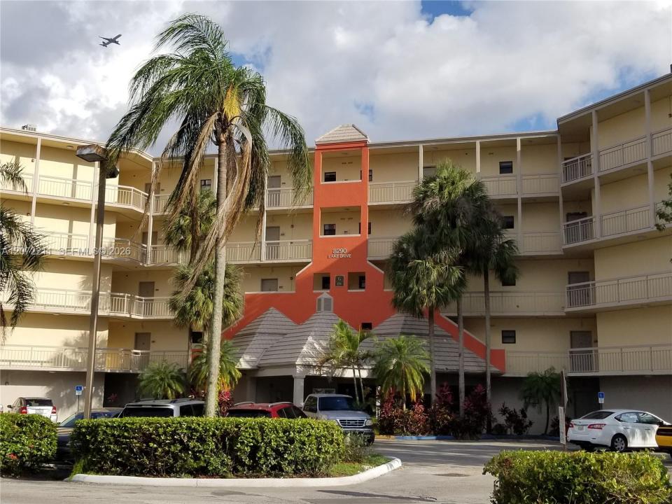8290 Lake Dr 440, Doral, Floride 33166, États-Unis