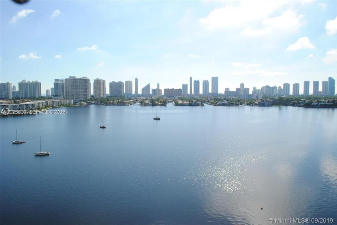 17301 Biscayne Blvd 1211, North Miami Beach, Florida 33160, USA