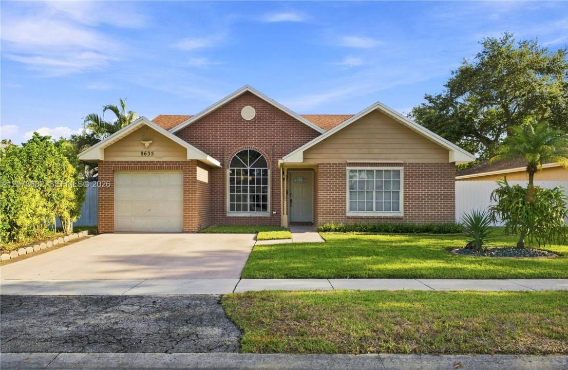 8635 SW 15th St, Pembroke Pines, Florida 33025, Stati Uniti