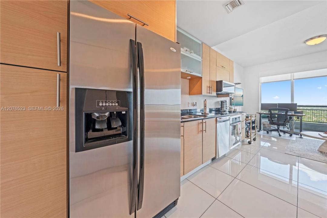 60 SW 13th St 2403, Miami, Floride 33130, États-Unis