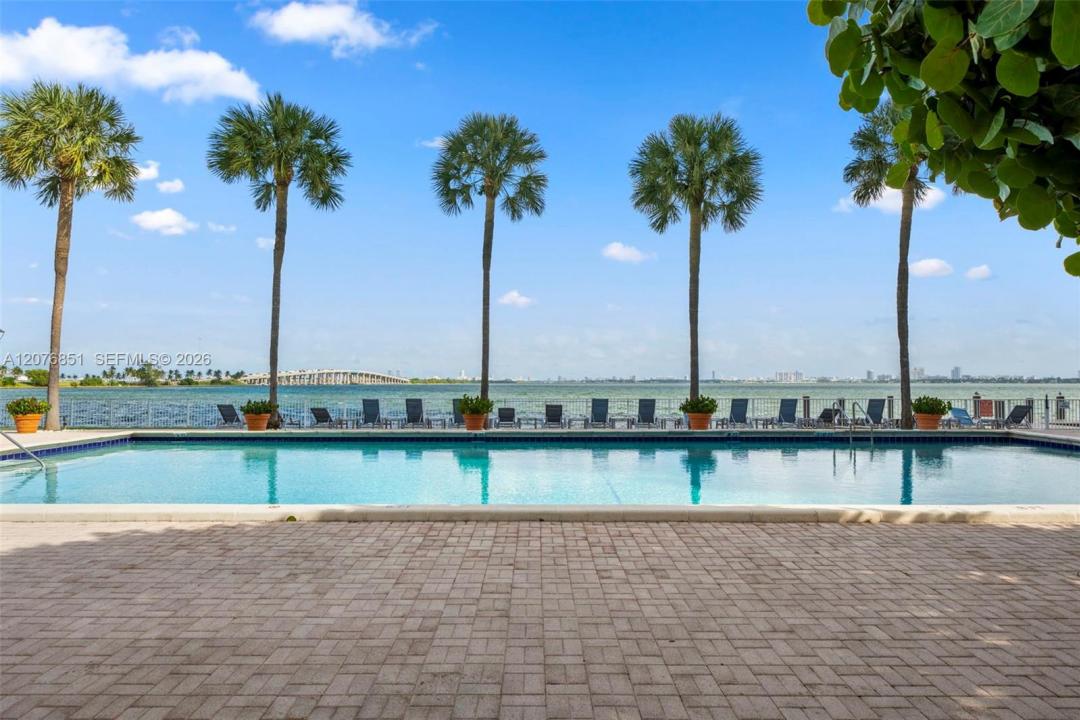 3301 NE 5th Ave 110, Miami, Floride 33137, États-Unis