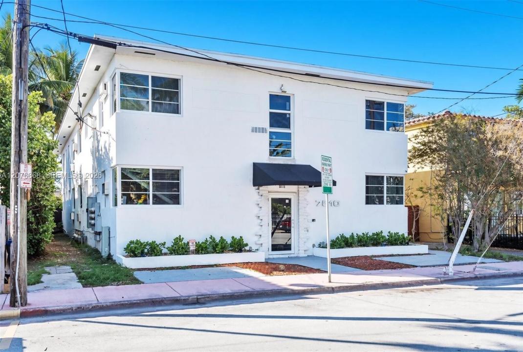 7510 Byron Ave 1, Miami Beach, Floride 33141, États-Unis