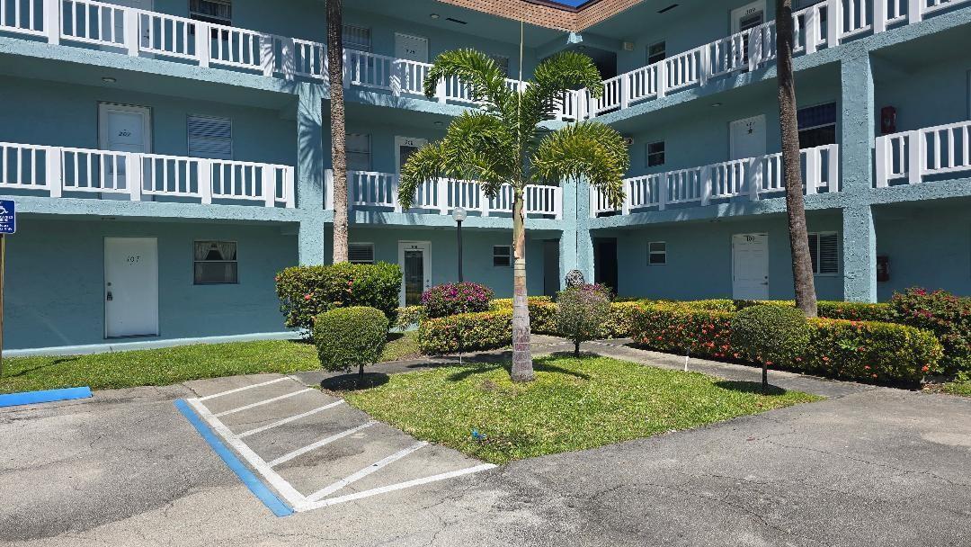 606 SW NATURA Boulevard 208, Deerfield Beach, Floride 33441, États-Unis