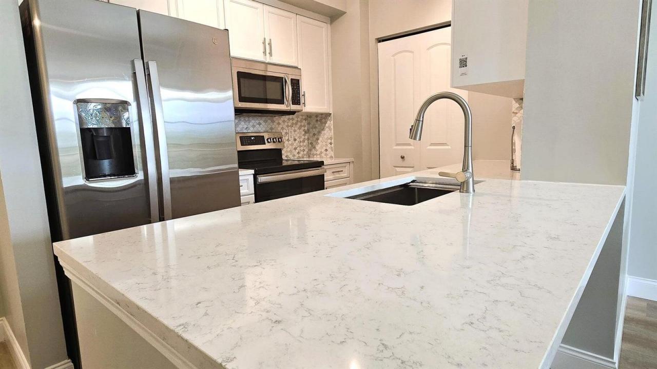 630 S Sapodilla Avenue PH 521, West Palm Beach, Florida 33401, Stati Uniti