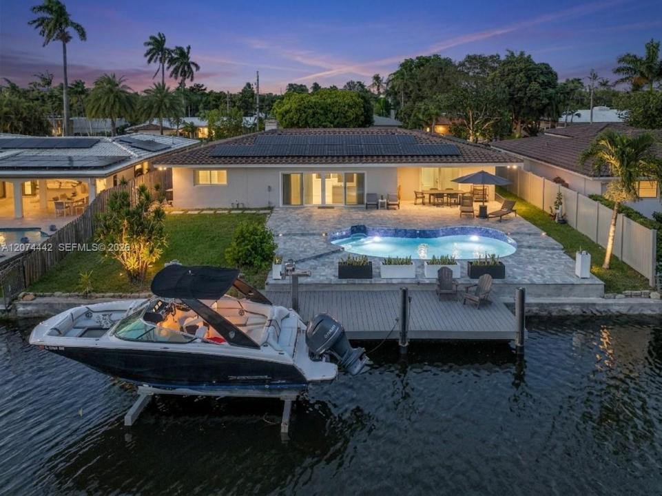 2225 NE 16th Ave, Wilton Manors, Floride 33305, États-Unis