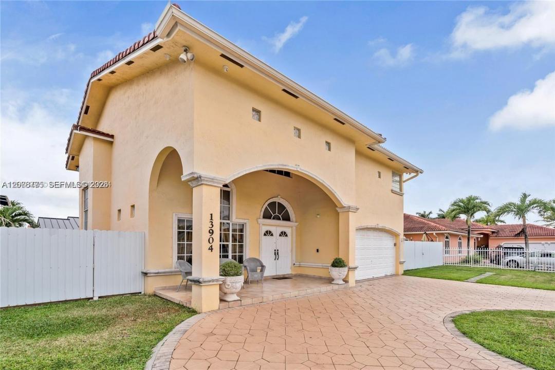 13904 SW 18th Ter, Miami, Floride 33175, États-Unis