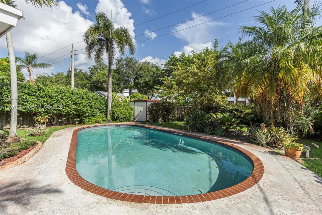 1523 Liberty St, Hollywood, Florida 33020, USA