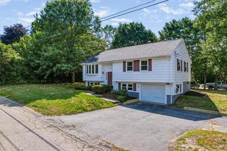614 Bound Road, Woonsocket, Rhode Island 02895, USA