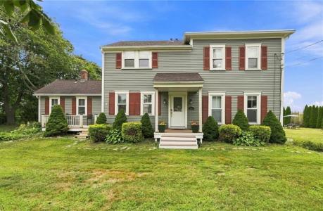 481 Oliphant Lane, Middletown, Rhode Island 02842, USA