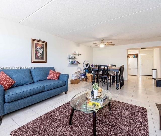 6135 NW 186th St 205, Hialeah, Florida 33015, Stati Uniti