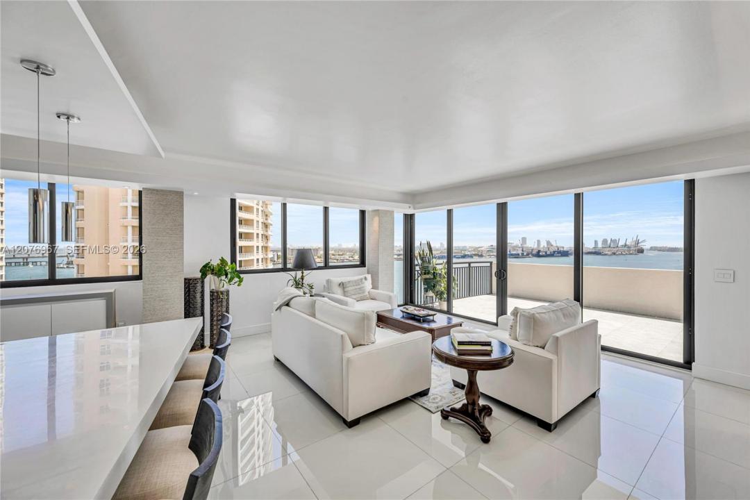 540 Brickell Key Dr 1820, Miami, Florida 33131, Stati Uniti